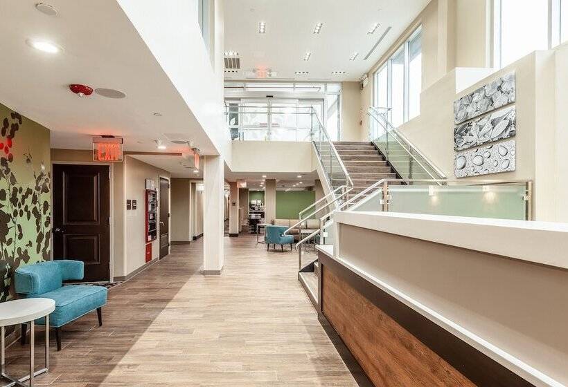 Van Wyck Hotel & Suites Near Jfk Airport