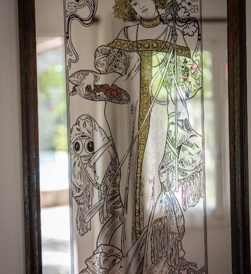 פנסיון La Roseraie