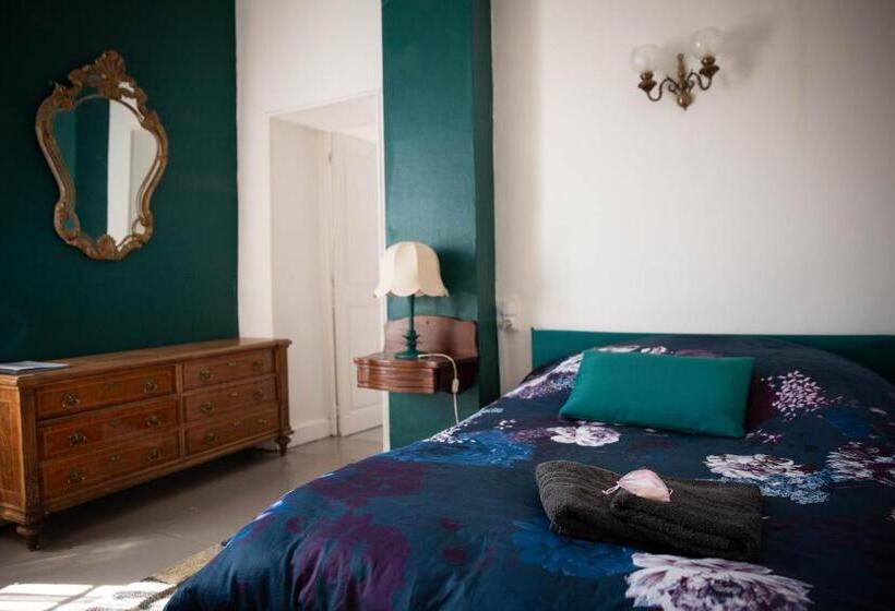 פנסיון La Roseraie