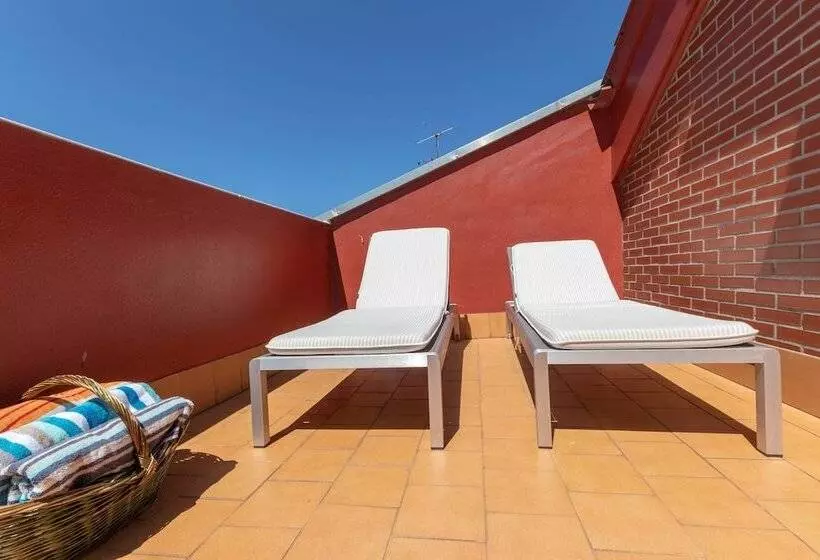 ático Con 2 Terrazas, 25m2 Cada Una By Urban Hosts