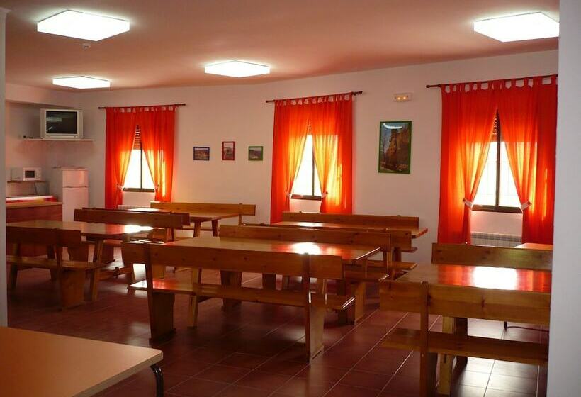 Albergue Serranilla Hostel