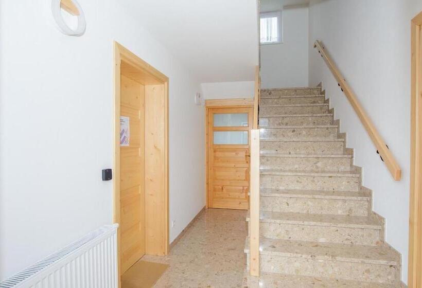 Apartamenty Toporowe Domki