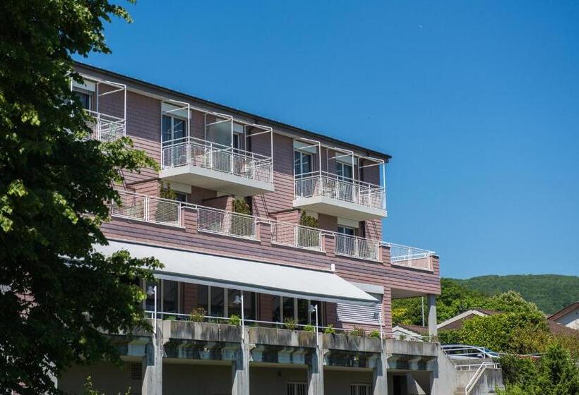 Ascott Hotel & Restaurant