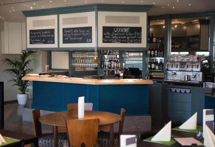 Ascott Hotel & Restaurant