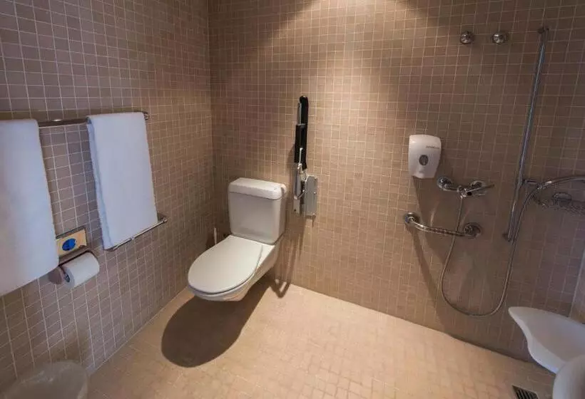 Ascott Hotel & Restaurant