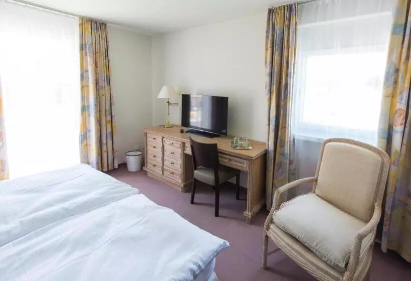 Ascott Hotel & Restaurant