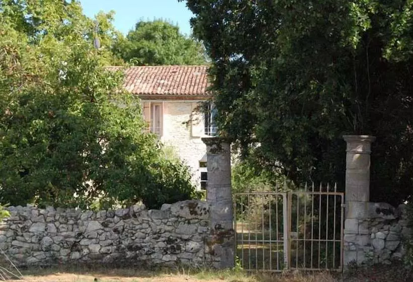 Aamiaismajoitus (B&B) Château Le Souley