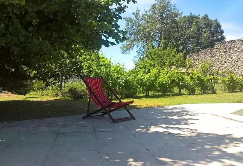 Aamiaismajoitus (B&B) Château Le Souley