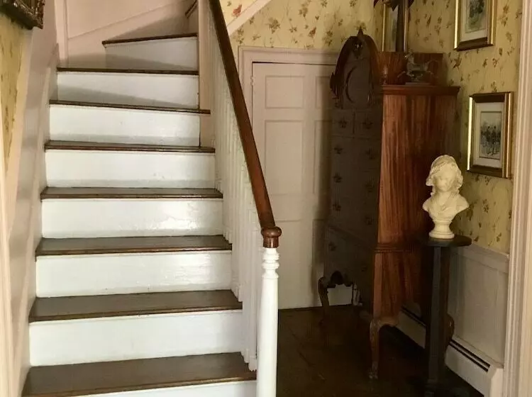 Governor S Bed And Breakfast