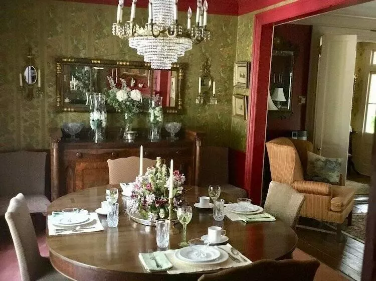 Governor S Bed And Breakfast