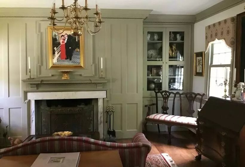 Governor S Bed And Breakfast