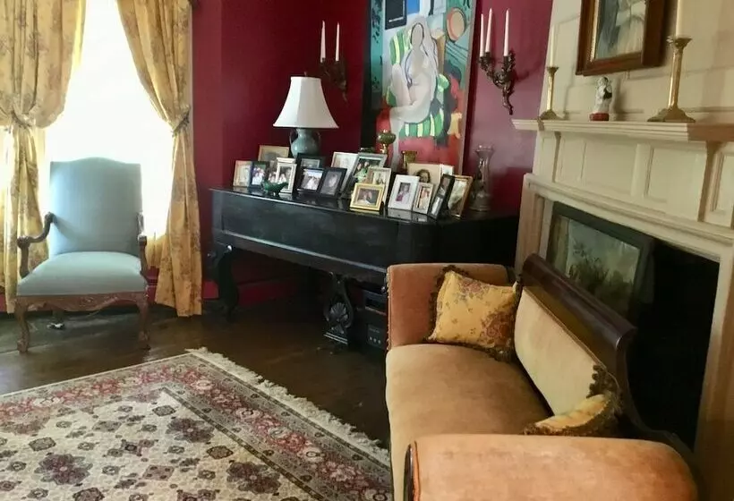 Governor S Bed And Breakfast