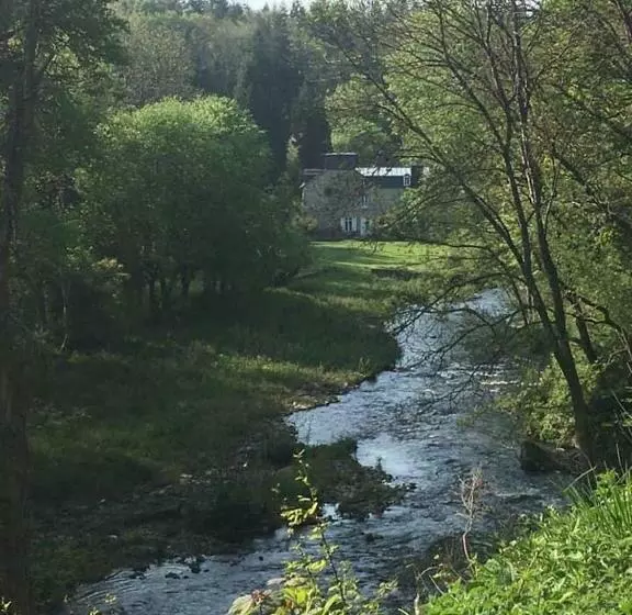 Aamiaismajoitus (B&B) Domaine Des Papeteries