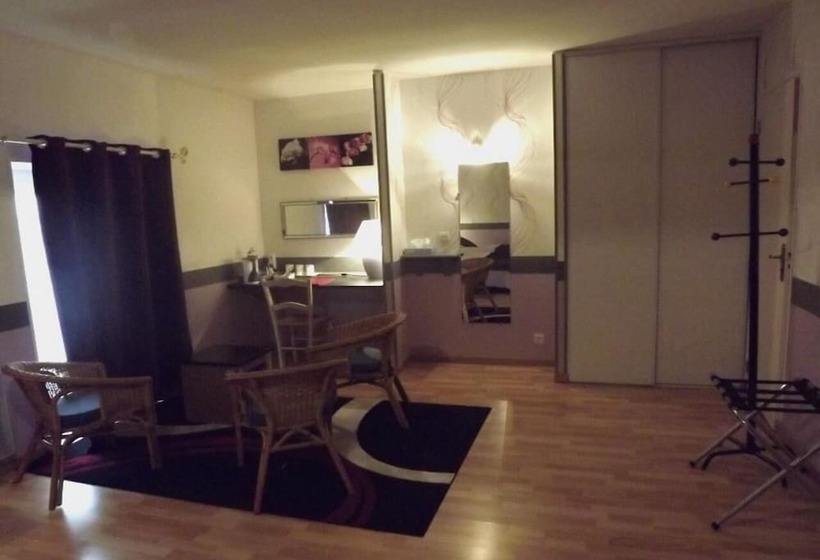 Bed and Breakfast Logis De Chezelles