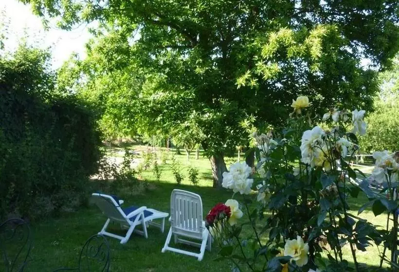 Aamiaismajoitus (B&B) Logis De Chezelles