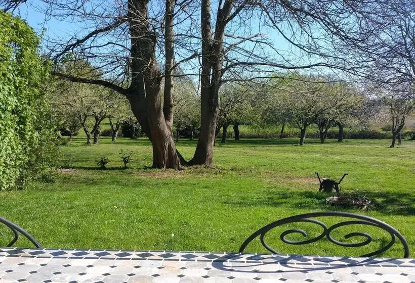 Aamiaismajoitus (B&B) Logis De Chezelles