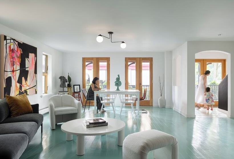 مبيت وإفطار The Trail In Adams   Berkshires  Art