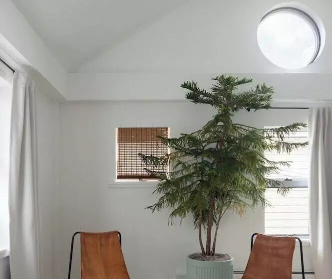 Aamiaismajoitus (B&B) The Trail In Adams   Berkshires  Art