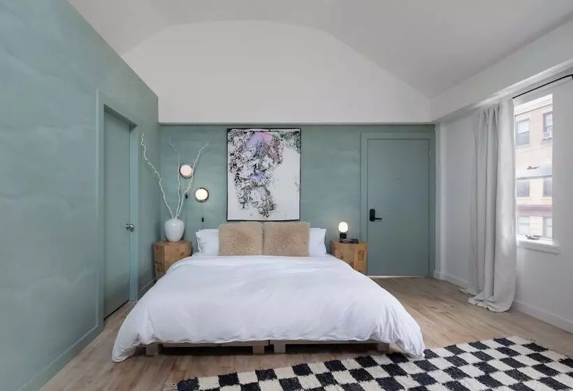 Aamiaismajoitus (B&B) The Trail In Adams   Berkshires  Art