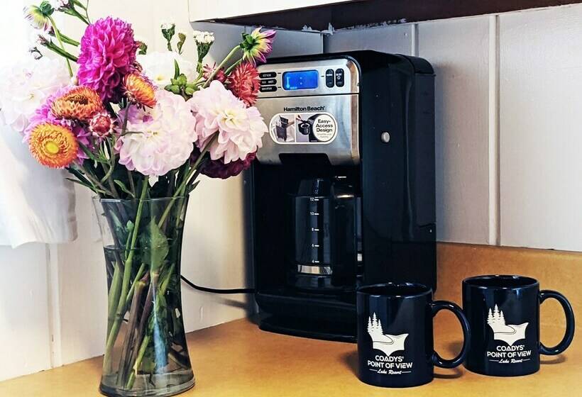 Pov Lake Resort & Glamping Campground