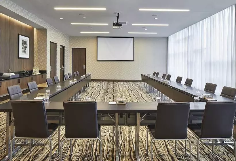 Ac Hotel By Marriott Cleveland Beachwood