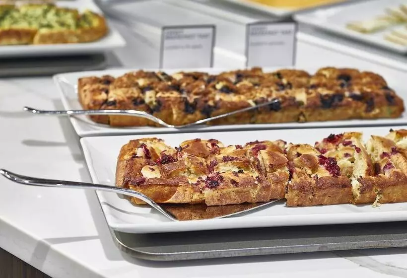 Ac Hotel By Marriott Cleveland Beachwood