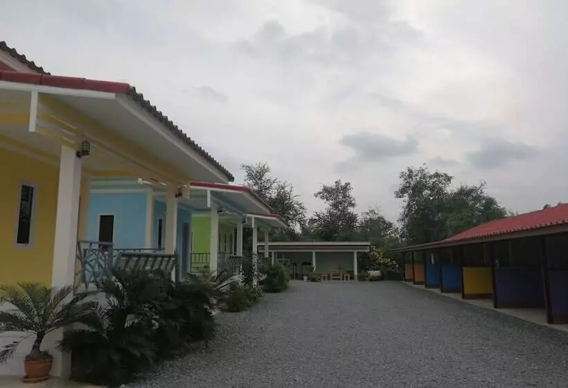 Hotelli Baan Khun Resort