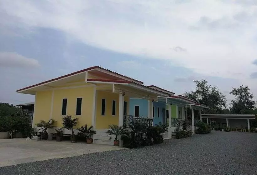 Hotelli Baan Khun Resort