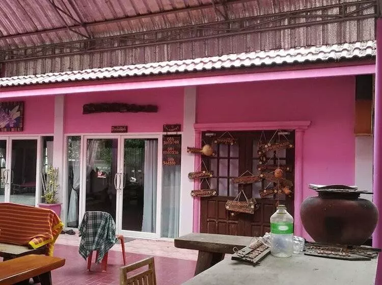 Hotelli Baan Khun Resort