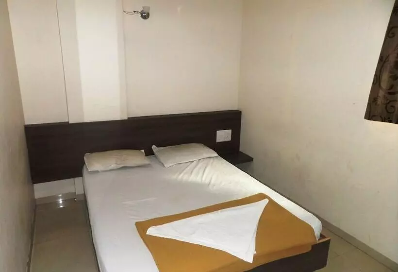 ホテル Cosmo Lodging