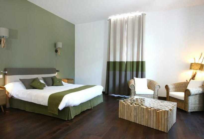 בית מלון כפרי Domaine De L'esperon