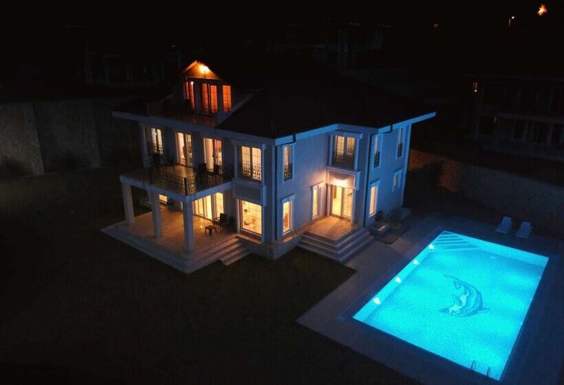 Отель Kartepe Camp