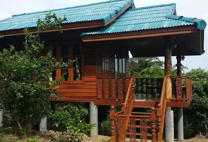هتل Koh Phaluai Eco Resort