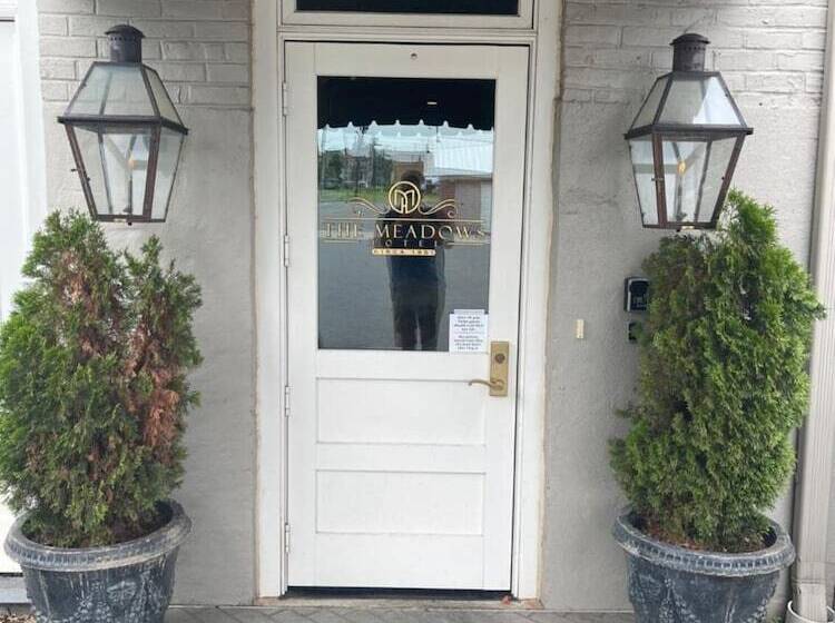 فندق Meadows