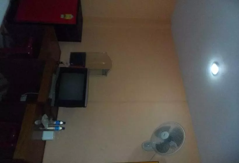 Hotelli Nam Pueng Place 1