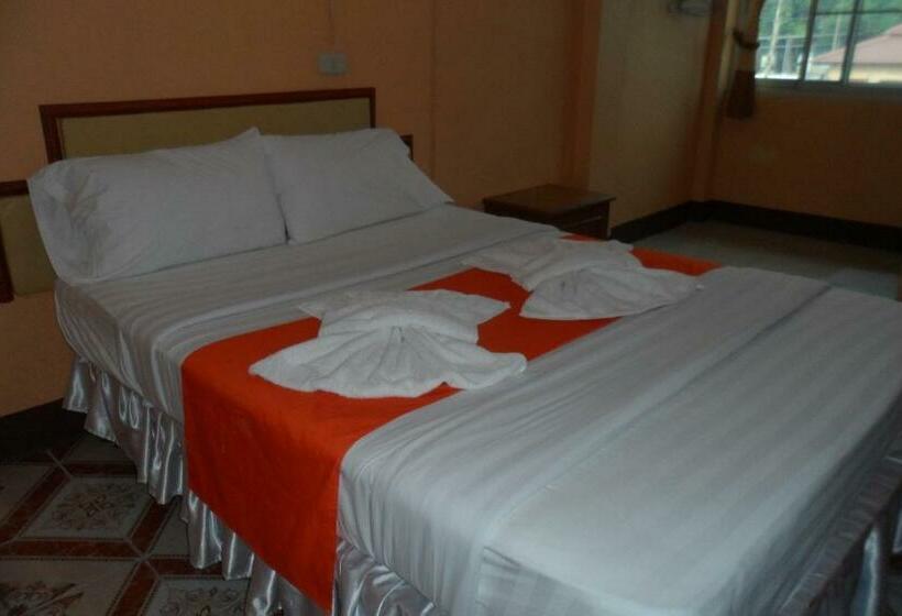 Hotel Nam Pueng Place 1