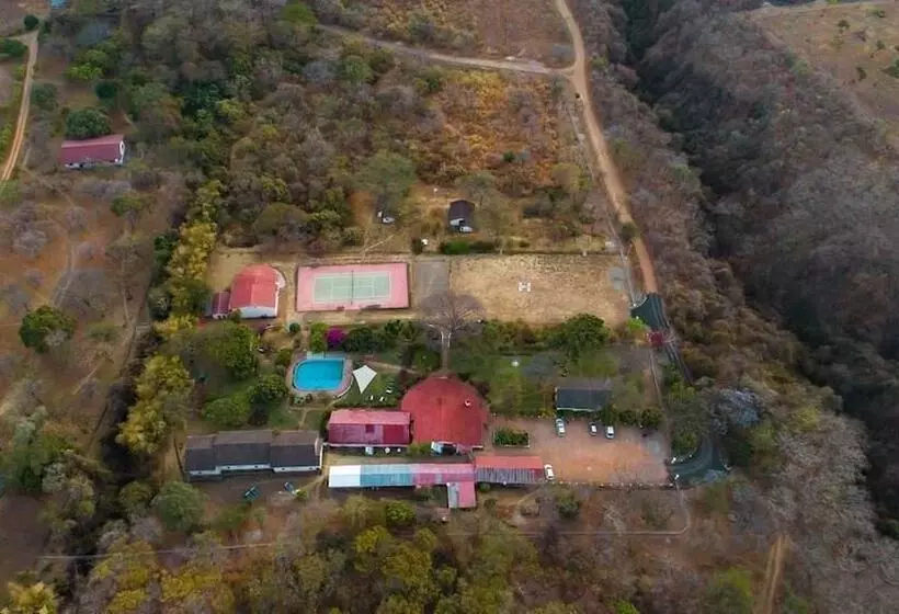 هتل Utengule Coffee Lodge