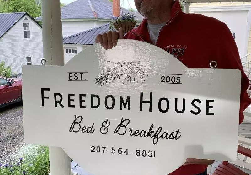 Majatalo Freedom House B&b