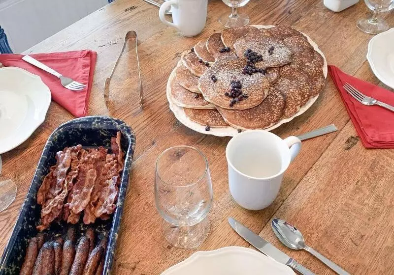 Majatalo Freedom House B&b