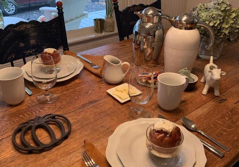 بنسيون Freedom House B&b