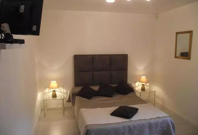 Majatalo Villa Emmony