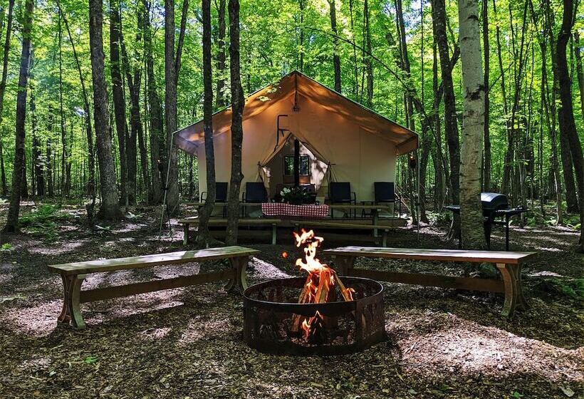 Pov Lake Resort & Glamping Campground