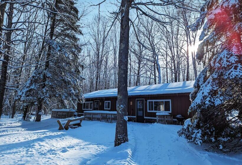 Pov Lake Resort & Glamping Campground