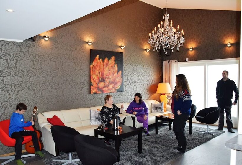 בית מלון כפרי Arctic Panorama Lodge