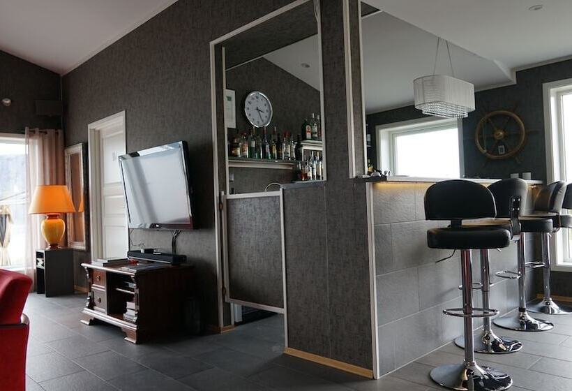 בית מלון כפרי Arctic Panorama Lodge