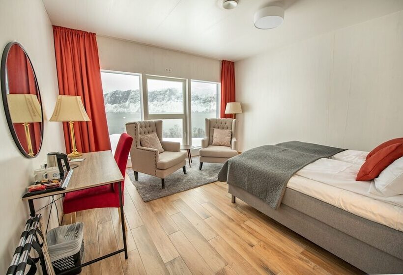 בית מלון כפרי Arctic Panorama Lodge