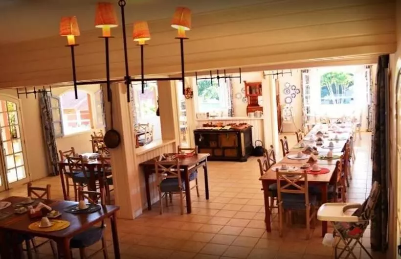 ホテル Fazenda Cachoeiras De Cavaru