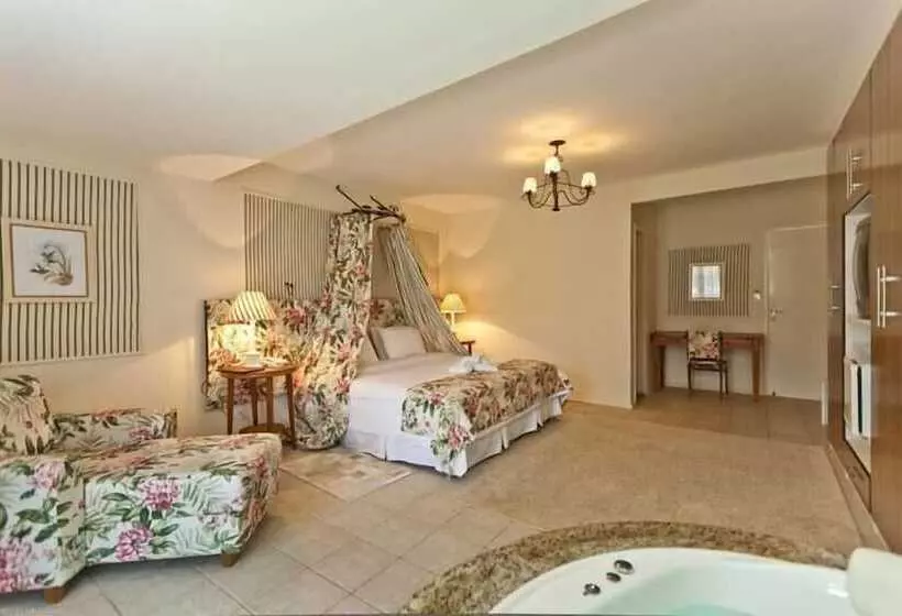 ホテル Fazenda Cachoeiras De Cavaru