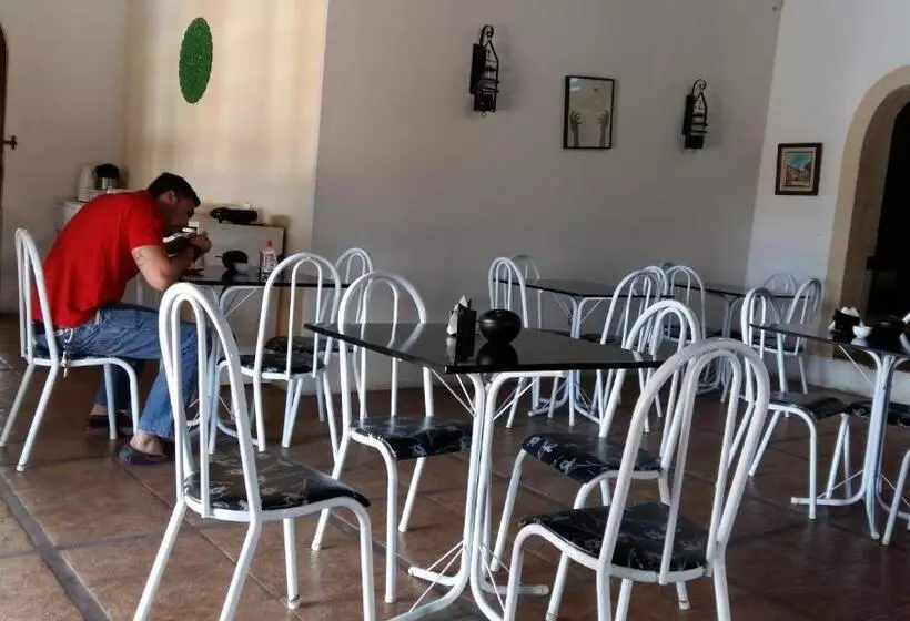 ホテル Pousada Casa Bella