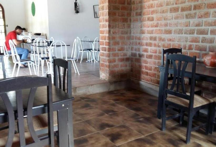 호텔 Pousada Casa Bella